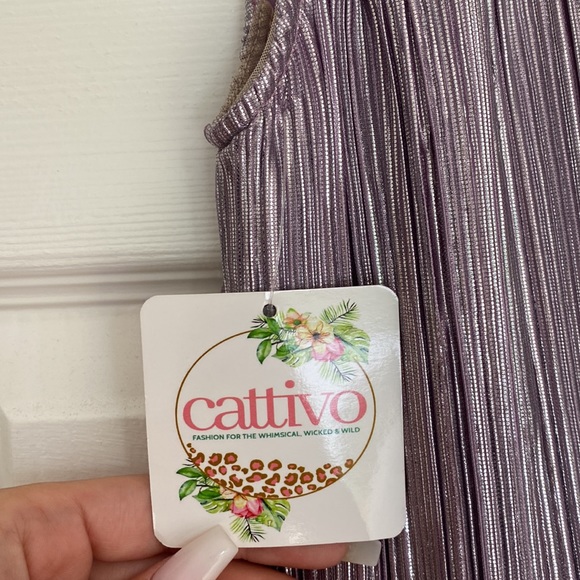 Brand new dress - Picture 3 of 6